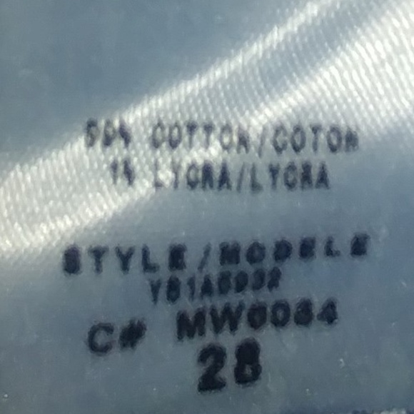 Guess Bermuda Jean Shorts - Picture 5 of 6